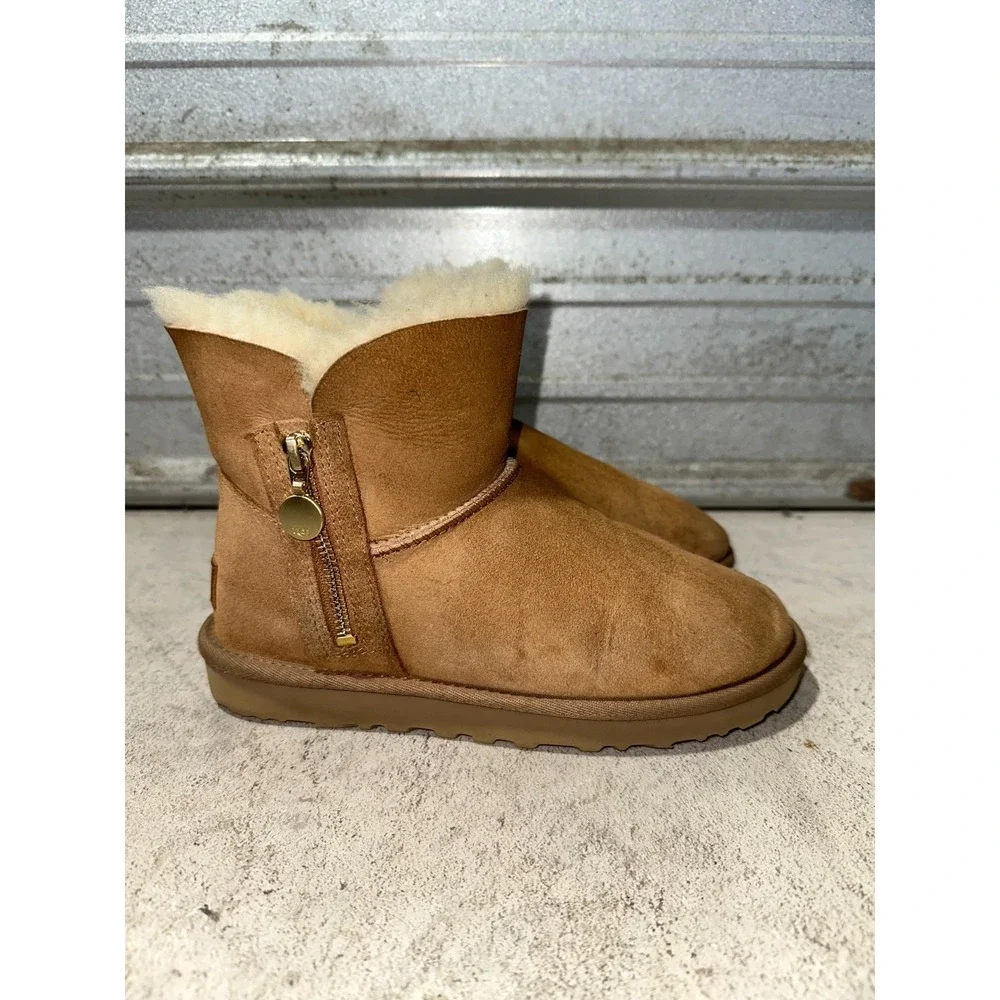UGG Bailey Zip Mini Boot Women's Size 6‎ Chestnut Leather Warm Winter Fur Lined
